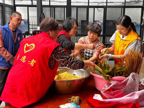 600浓浓端午情 去邪扬正气图片1_副本.jpg